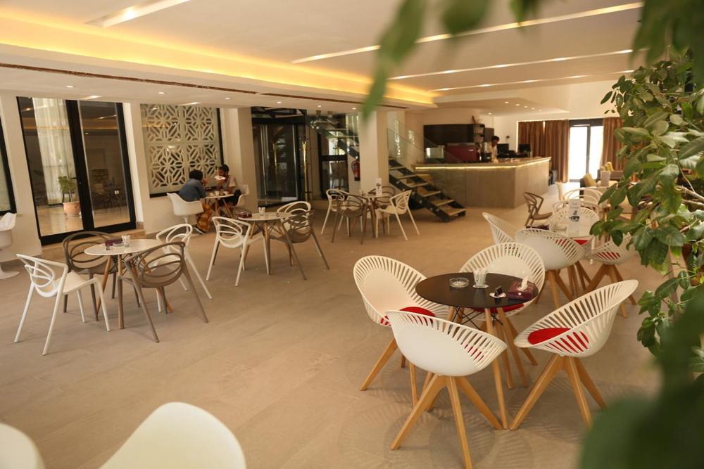 Hotel Ksar Dhiafa By Plaza Hotels & Resorts Sidi Bouzid Bagian luar foto