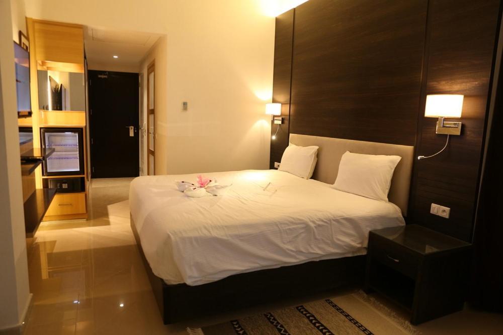 Hotel Ksar Dhiafa By Plaza Hotels & Resorts Sidi Bouzid Bagian luar foto